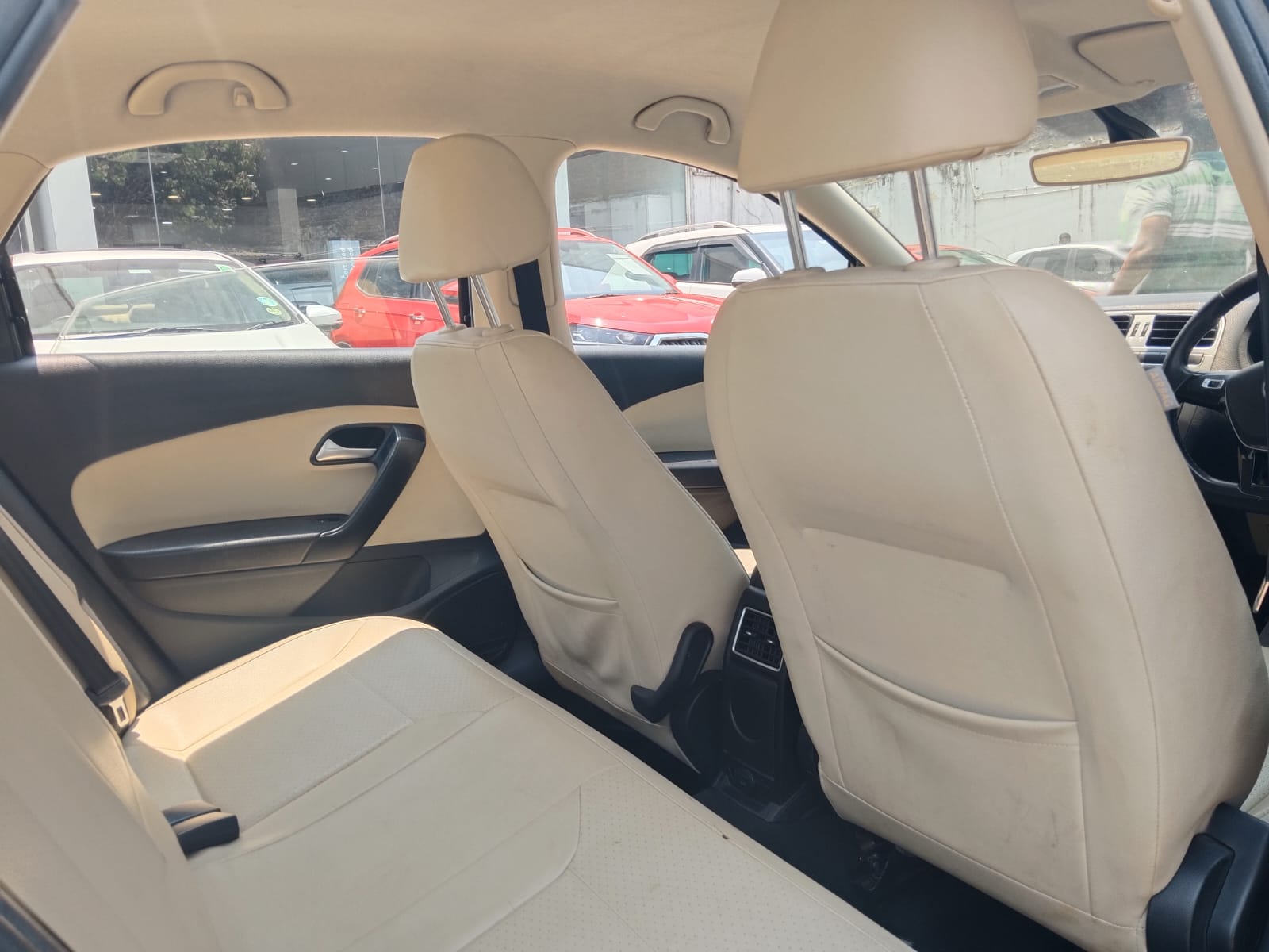 Volkswagen Vento(2014-2015) Highline 1.5 Diesel